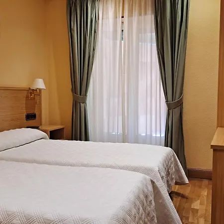 La Concha Guest house 2*