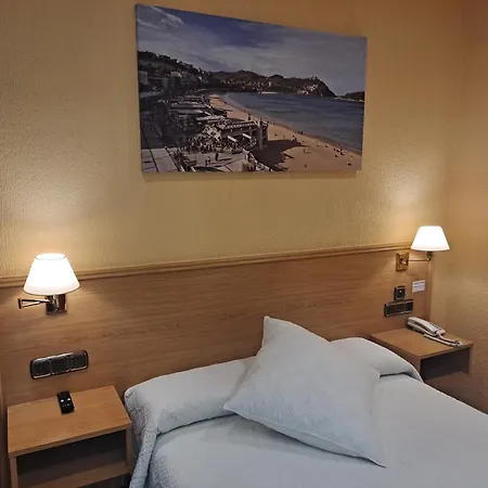 Pensión La Concha 2*