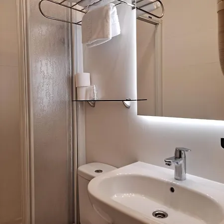 La Concha Гостевой дом Сан-Себастьян